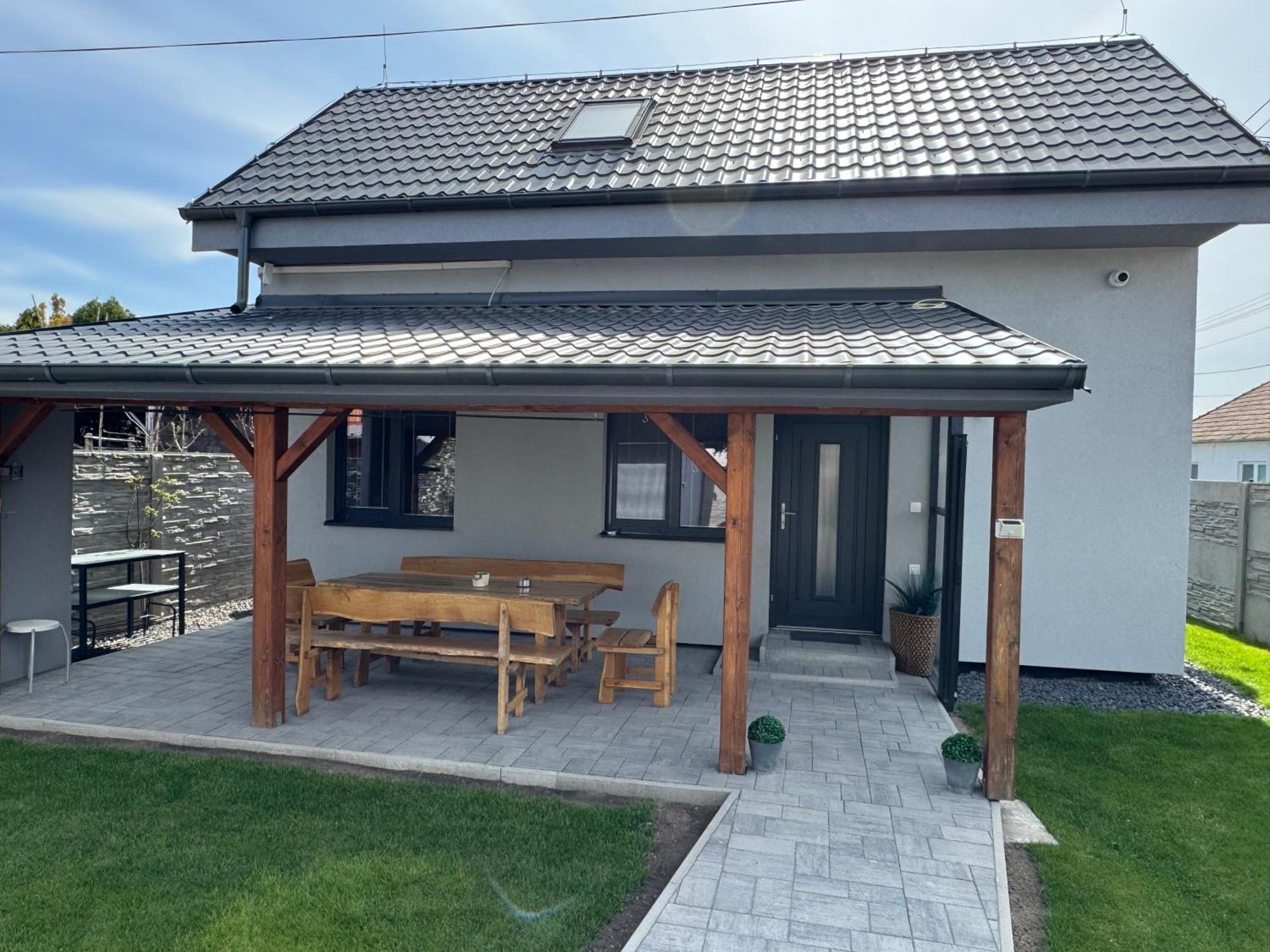 Vikendovy Dom Hlboka Villa Dunaszerdahely Kültér fotó